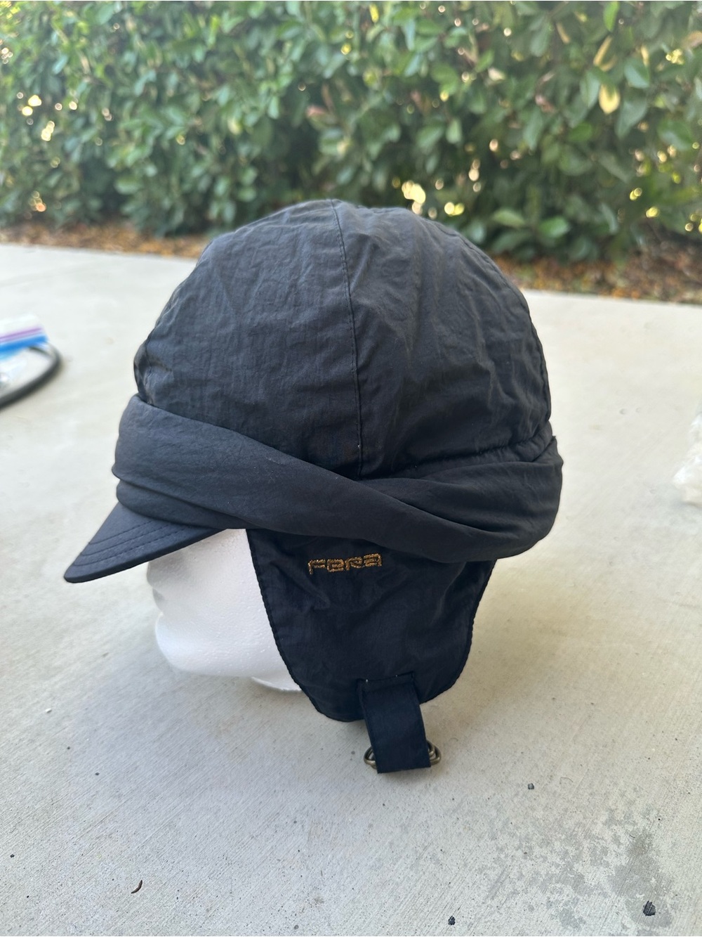 Fera Skiwear Black Insulated Winter Ski Hat Ear Flap Cap One Size Vintage